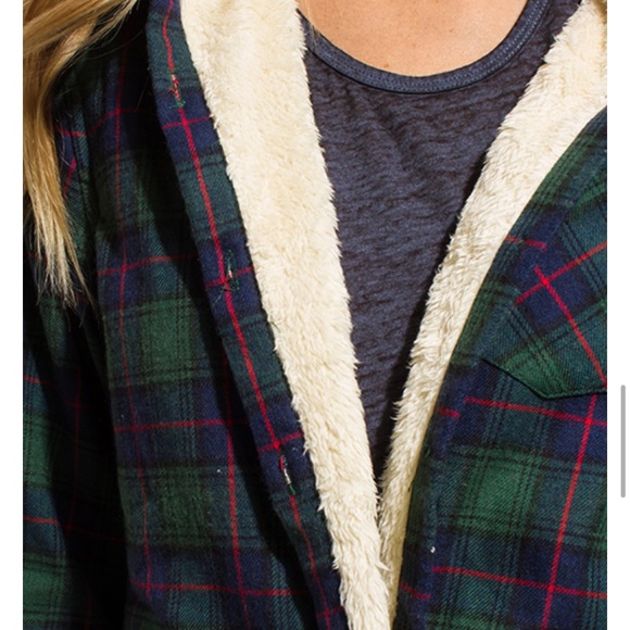 Plaid Fleece Lined Button Down Navy & Green - Picture 8 of 8